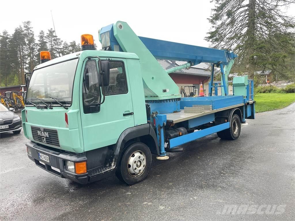 MAN L200 4x2-4300 Teherautóra szerelt emelők és állványok