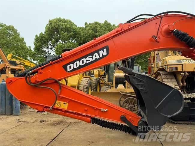 Doosan DX 225 LC Lánctalpas kotrók