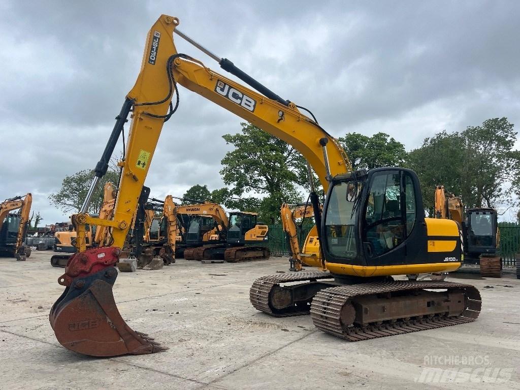JCB JS 130 Lánctalpas kotrók