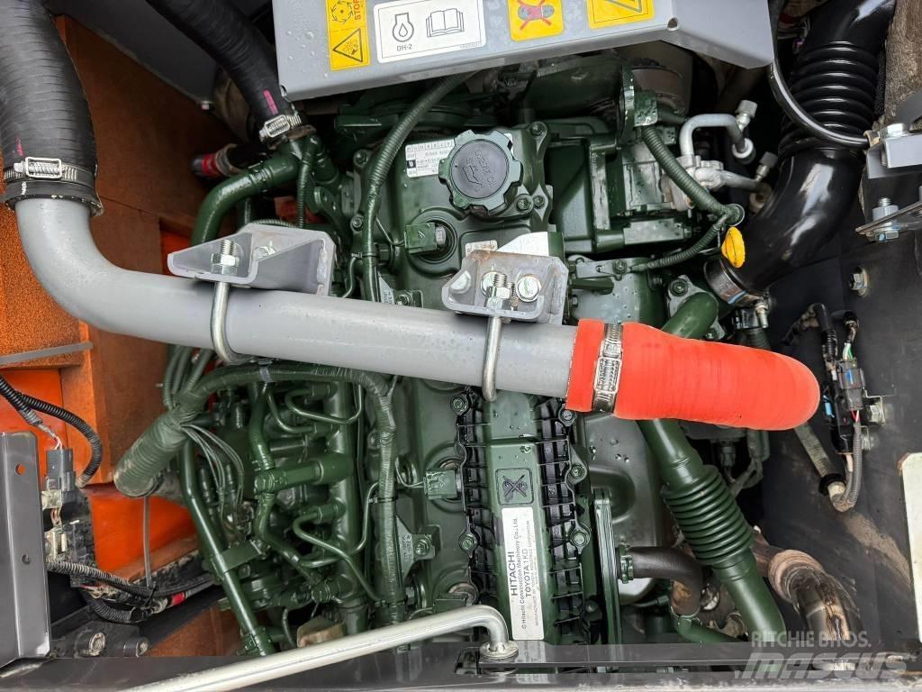 Hitachi ZX 130-7 Lánctalpas kotrók