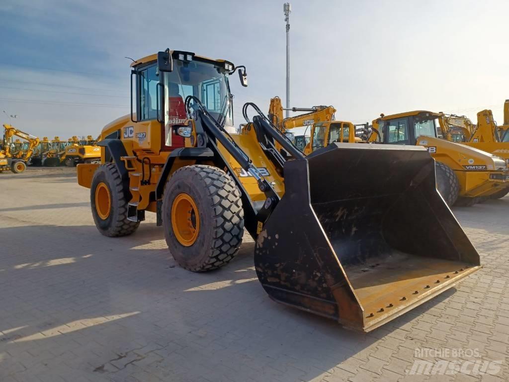 JCB 427 HT Gumikerekes homlokrakodók