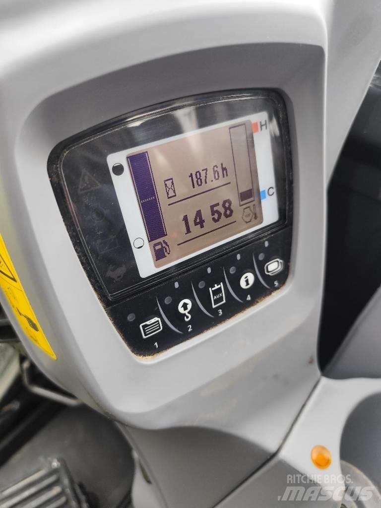 Kubota KX 042-4 Mini kotrók < 7t