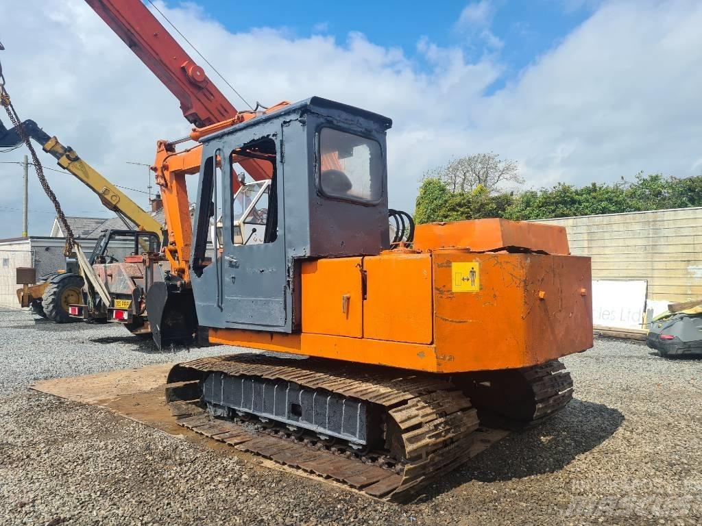 Hitachi UH 02 Mini kotrók < 7t