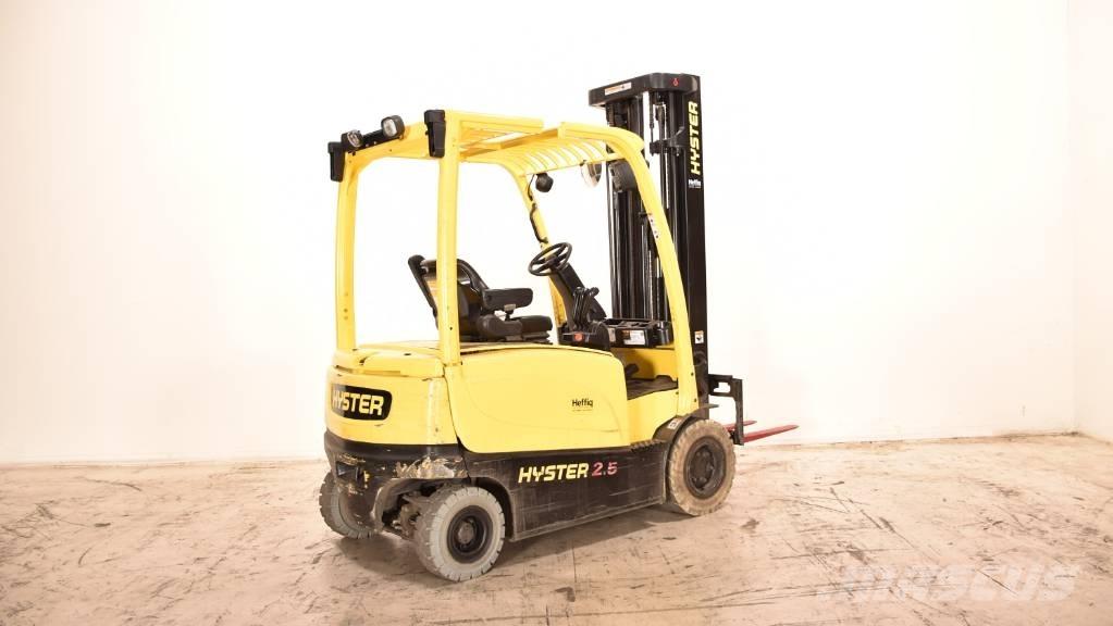Hyster J2.5XN Elektromos targoncák