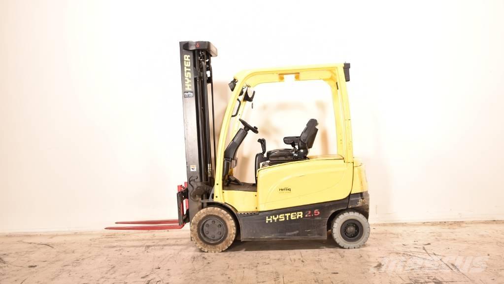 Hyster J2.5XN Elektromos targoncák