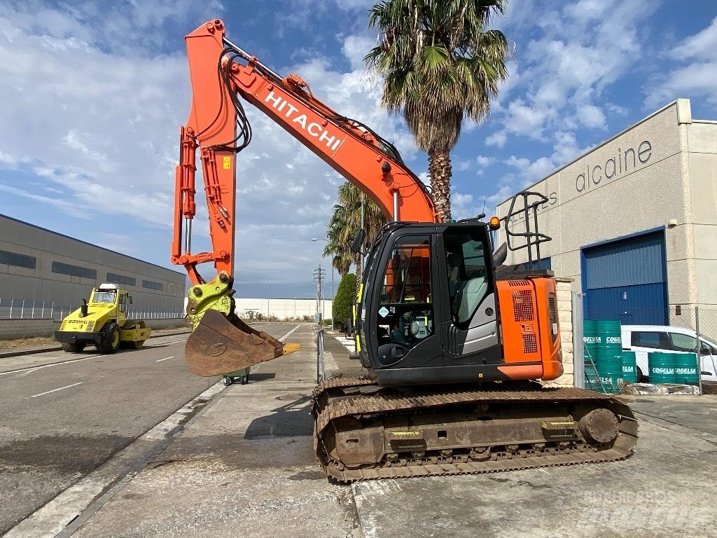 Hitachi ZX 135 US-6 Lánctalpas kotrók
