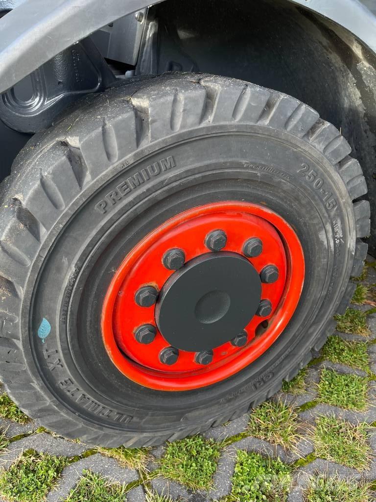 Linde H 40  CNG Gázüzemű targoncák