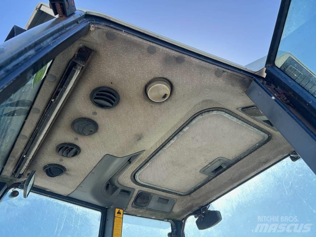 New Holland 7740 Traktorok