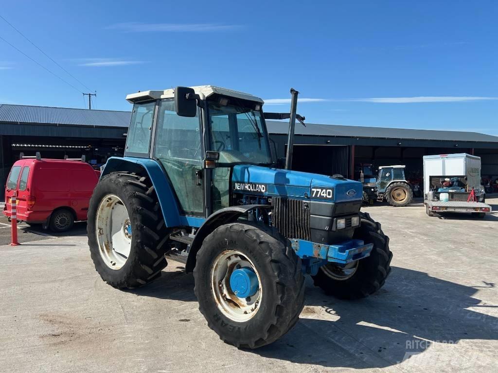 New Holland 7740 Traktorok