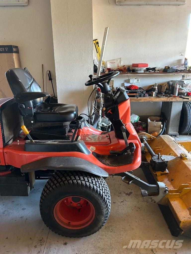 Kubota F 251 Vontatott pázsitnyírók