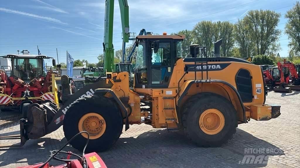 Hyundai HL970 Gumikerekes homlokrakodók