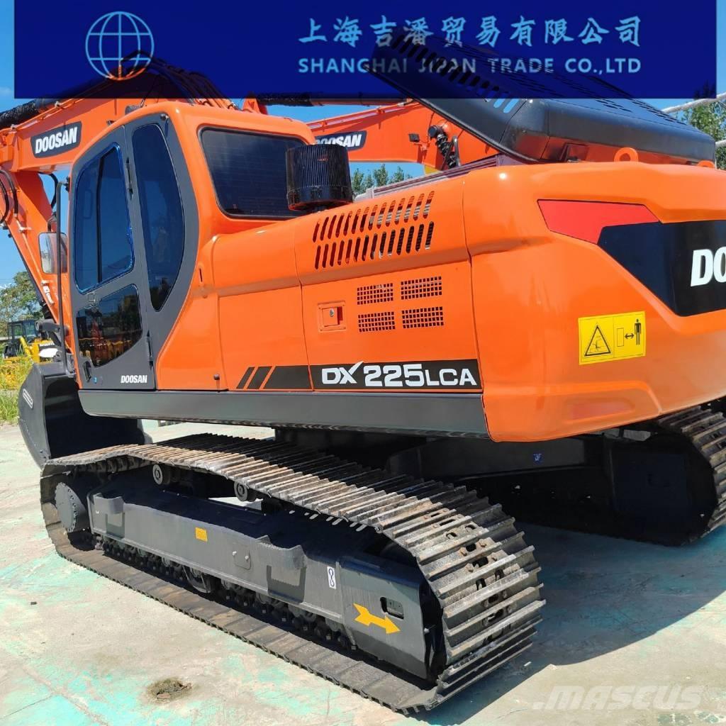 Doosan DX 225 Lánctalpas kotrók