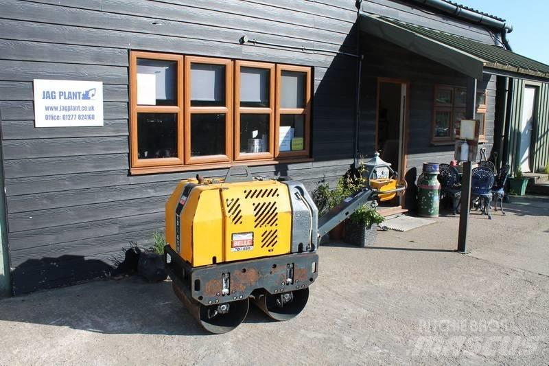 Belle TDX650 Ikerdobos hengerek