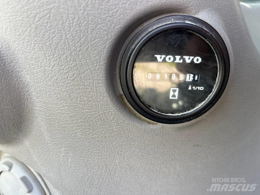 Volvo EC 300 EL Lánctalpas kotrók