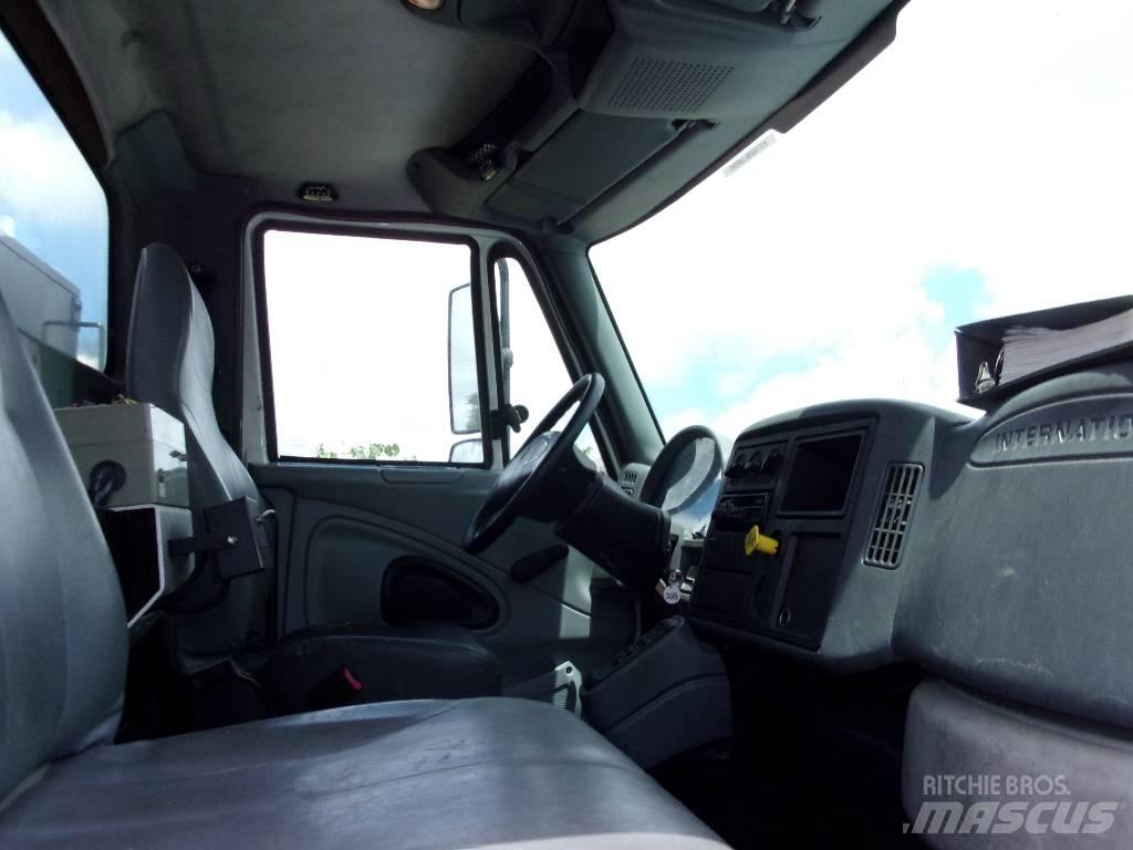 International 7400 Vákuum teherautok
