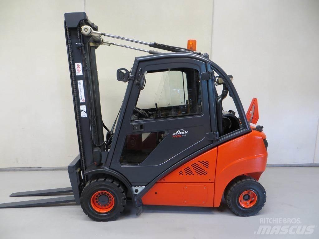 Linde H25T Gázüzemű targoncák