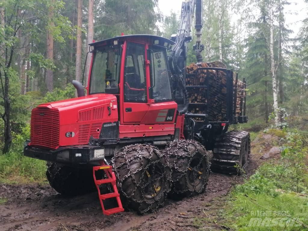 Komatsu 845 Kihordók