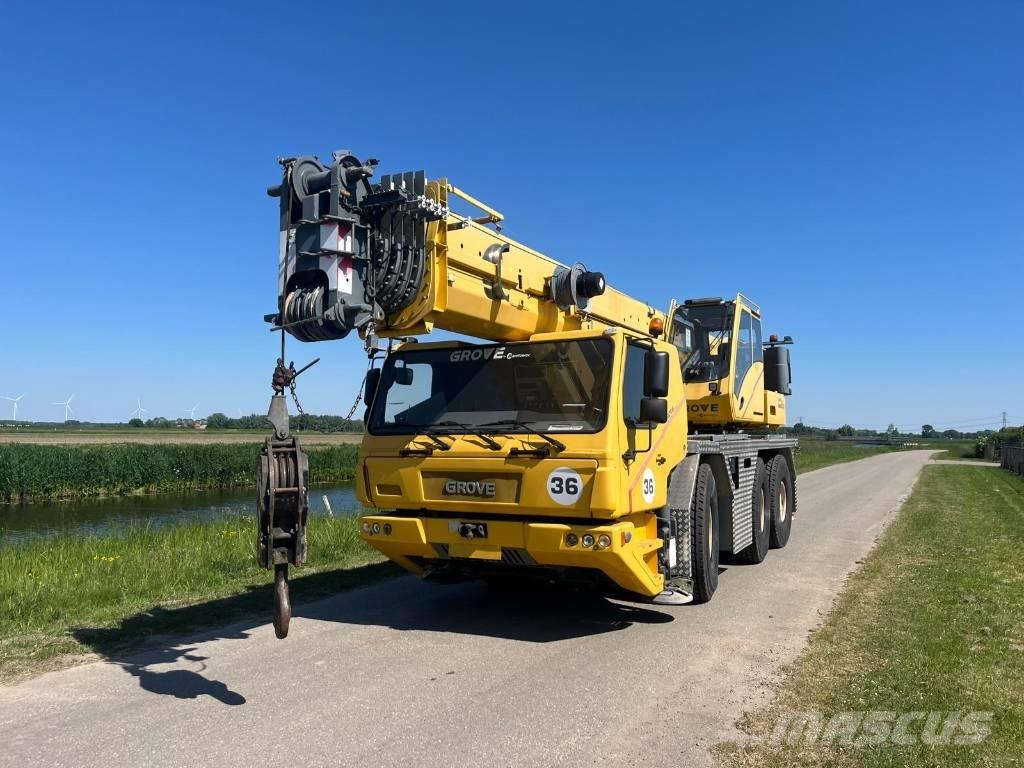 Grove GMK 3060 Terepdaruk