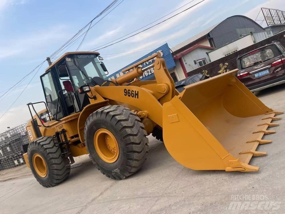 CAT 966 H St VZO Gumikerekes homlokrakodók