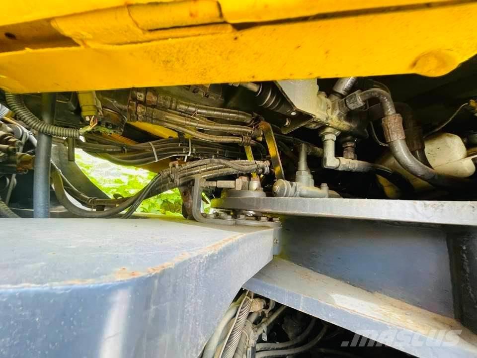 Komatsu wa470 Gumikerekes homlokrakodók