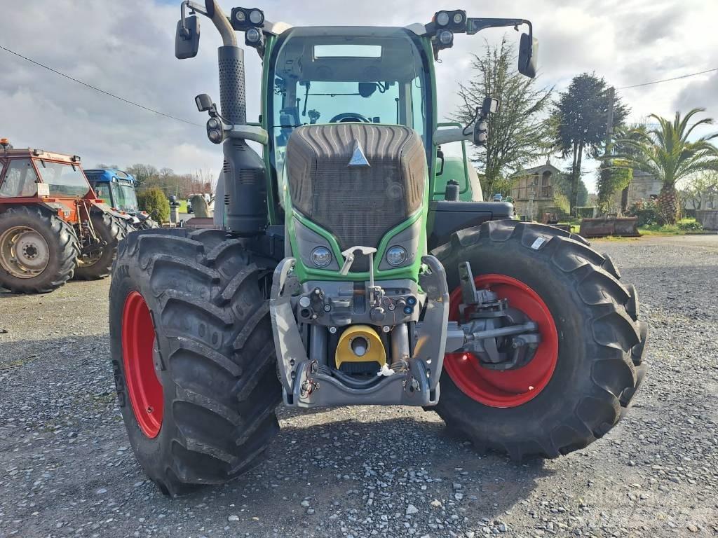 Fendt 716 Traktorok