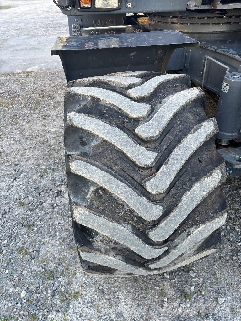 Atlas 160 W Gumikerekes kotrók
