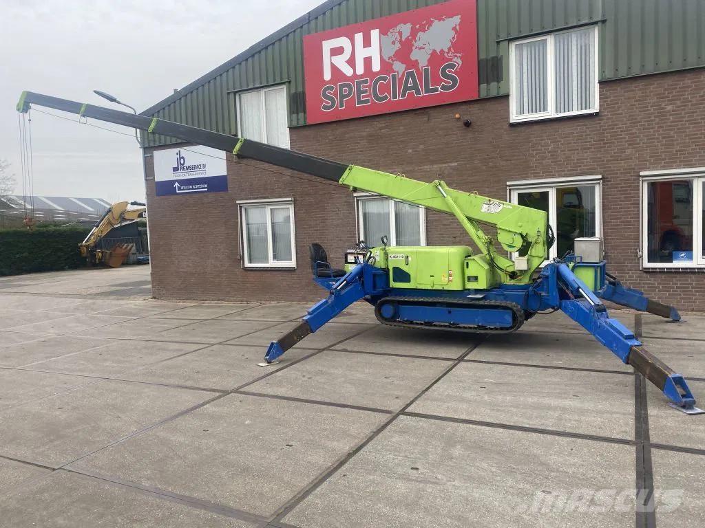 Maeda MC-305C Lánctalpas daruk