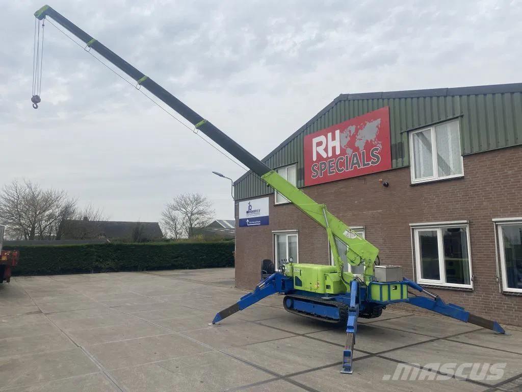 Maeda MC-305C Lánctalpas daruk