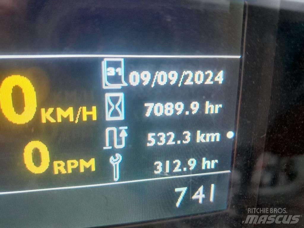 JCB TM 320 Teleszkópos mezőgazdasági rakodók