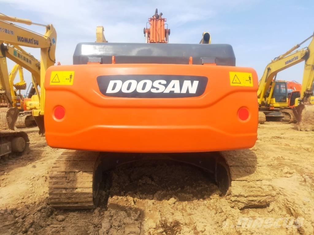 Doosan DX260LC Lánctalpas kotrók
