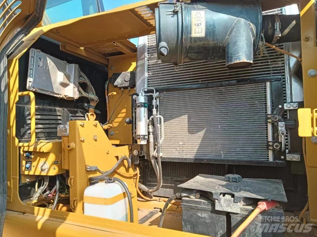 CAT 315D2GC Lánctalpas kotrók