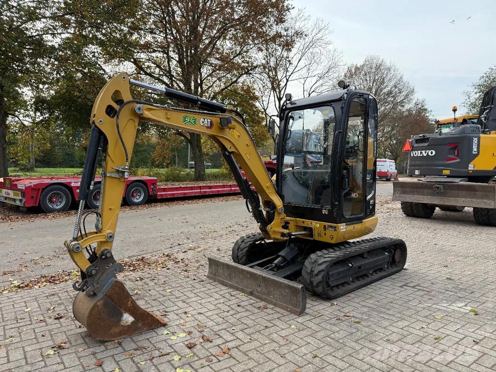 CAT 302.7D Mini kotrók < 7t