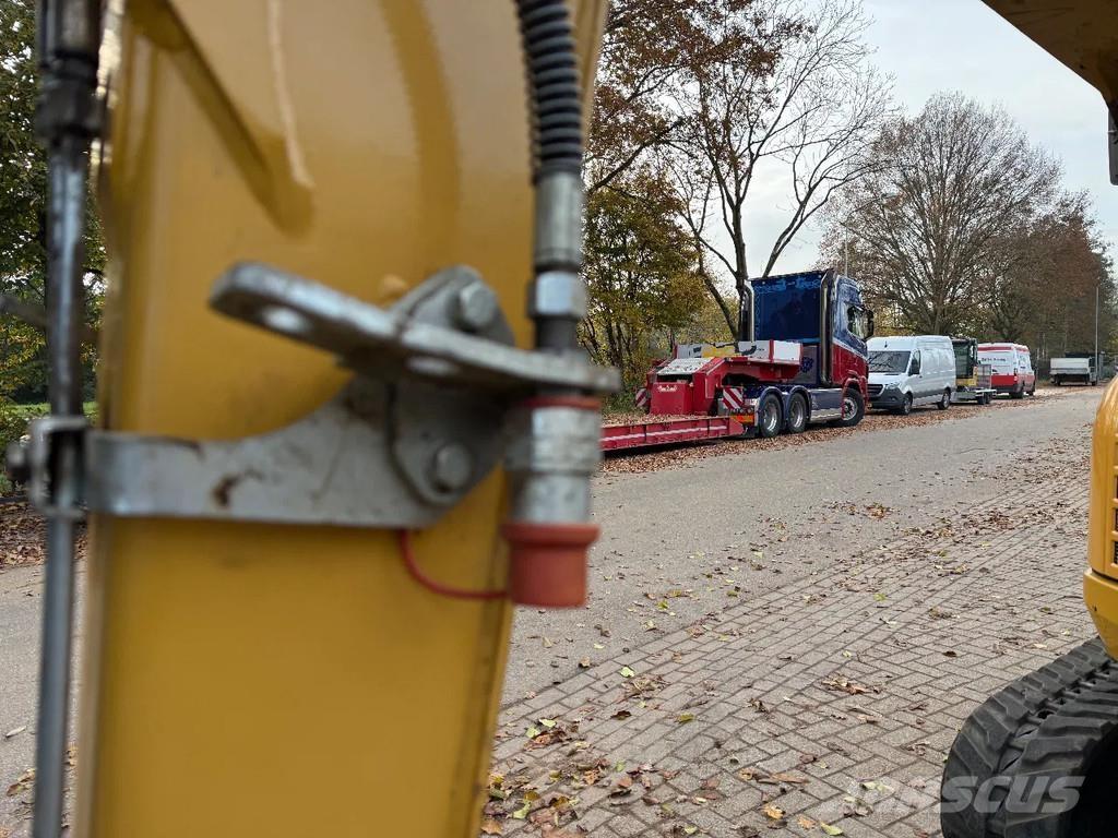 CAT 302.7D Mini kotrók < 7t