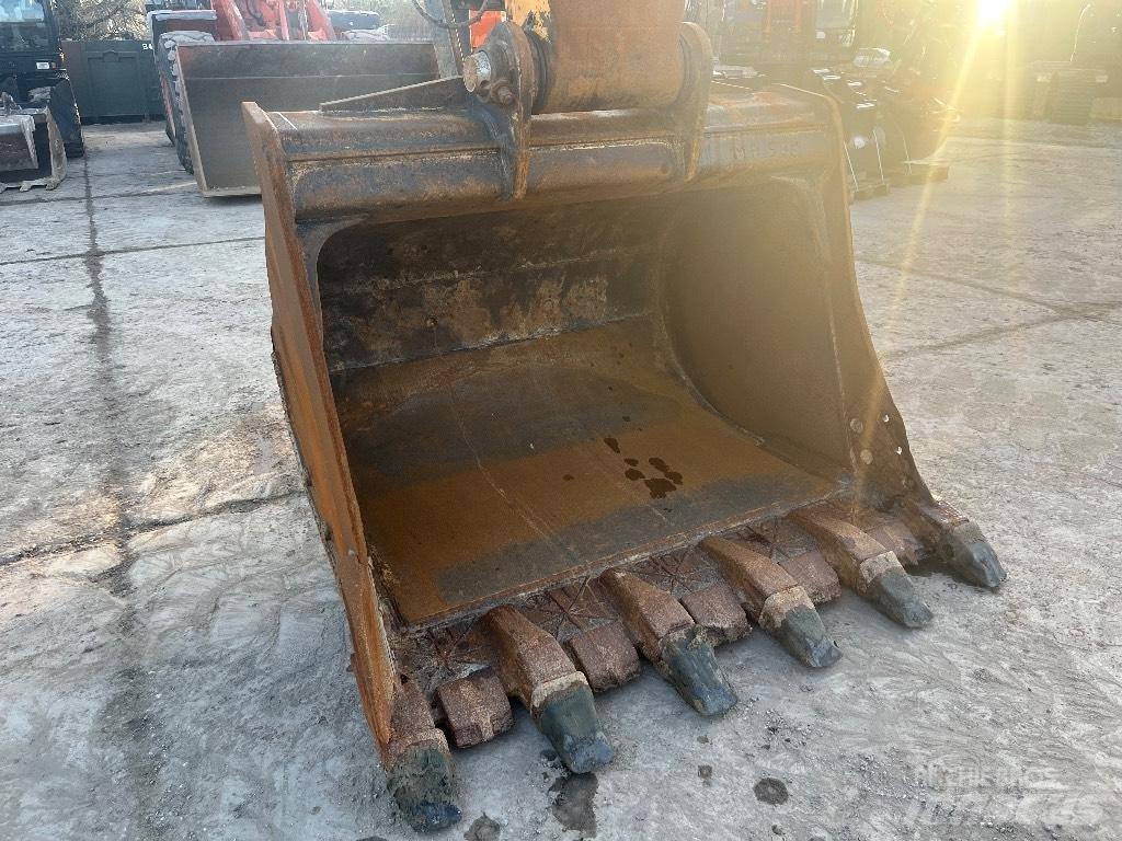 Hyundai HX 330 L Lánctalpas kotrók
