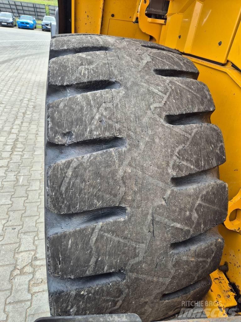 Volvo L 180 H Gumikerekes homlokrakodók