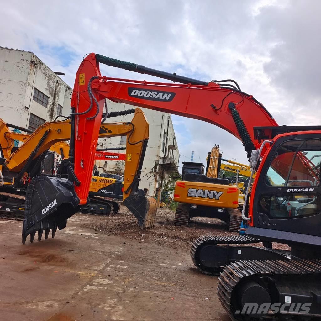 Doosan DX 300LC-9C Lánctalpas kotrók