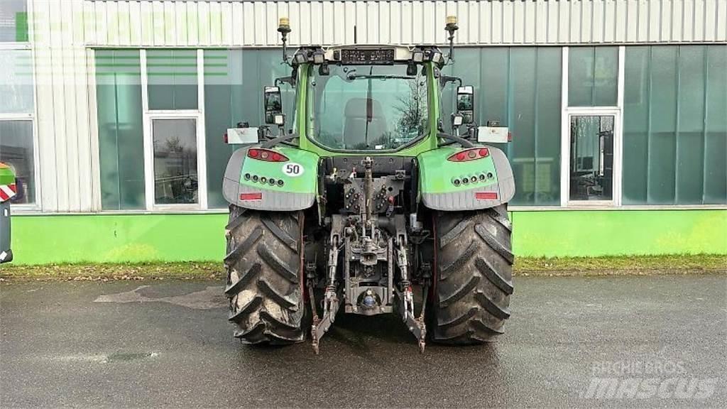 Fendt 724 vario s4 Traktorok