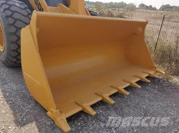 SDLG LG956F Gumikerekes homlokrakodók