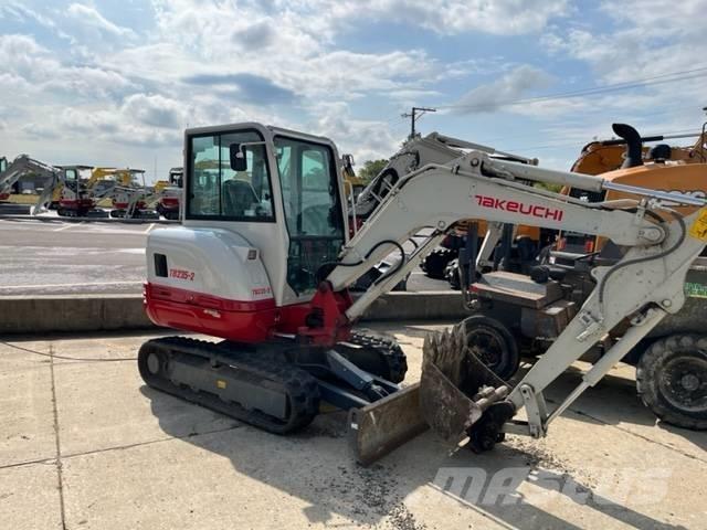 Takeuchi TB235 Mini kotrók < 7t