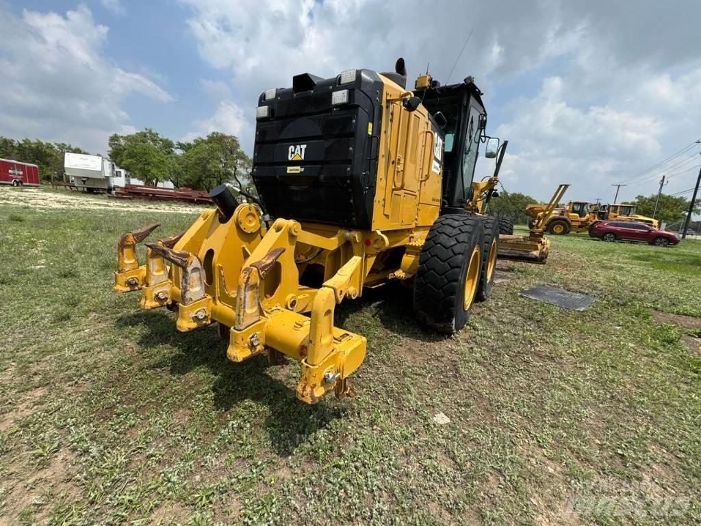 CAT 140M3 Gréderek