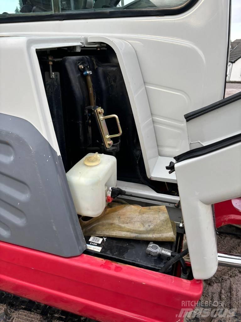 Takeuchi TB 250 Mini kotrók < 7t