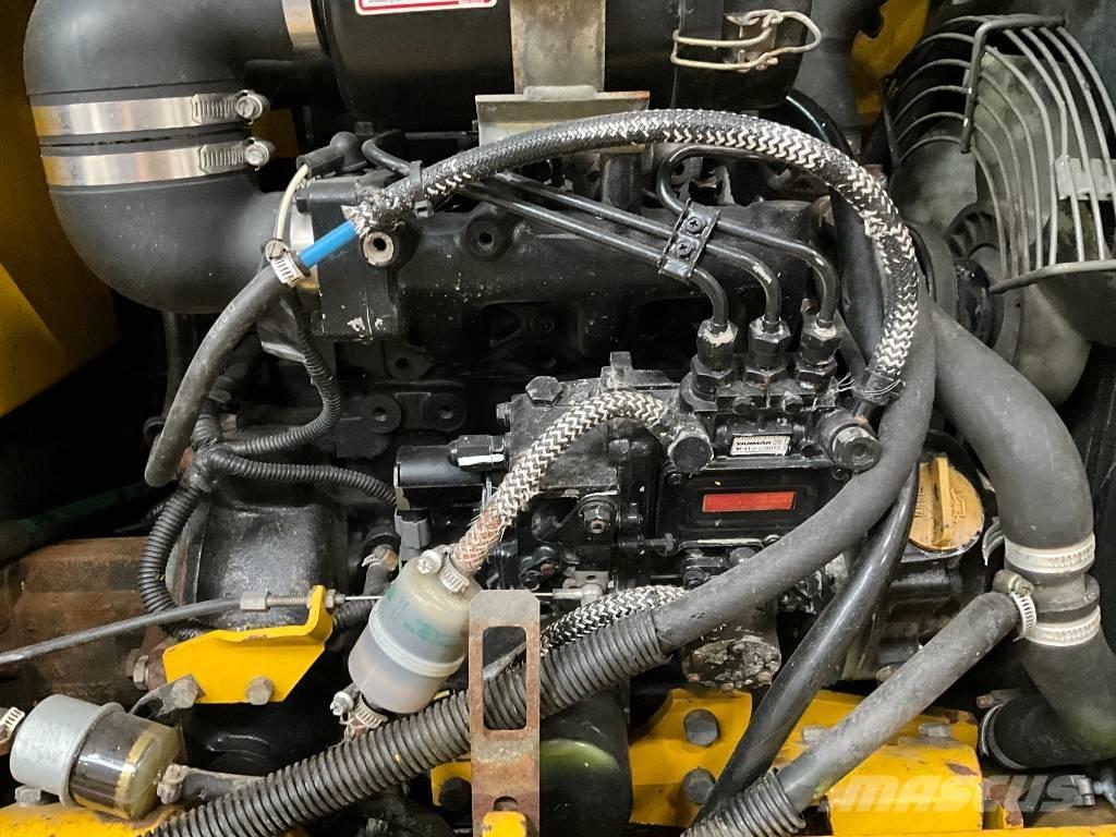 Yanmar B 25 V Mini kotrók < 7t