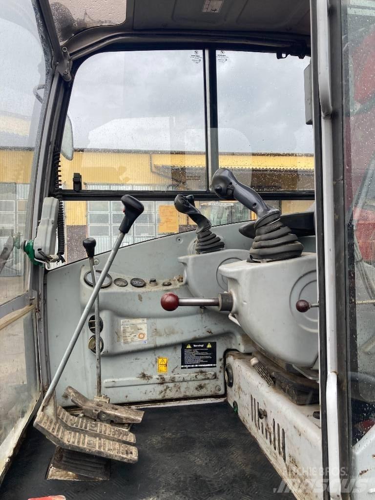 Neuson 8003 Közepes (midi) kotrók 7 t - 12 t