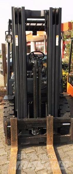 Doosan D25S-5 Dízel targoncák