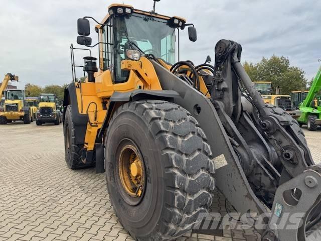 Volvo L 180 H Gumikerekes homlokrakodók