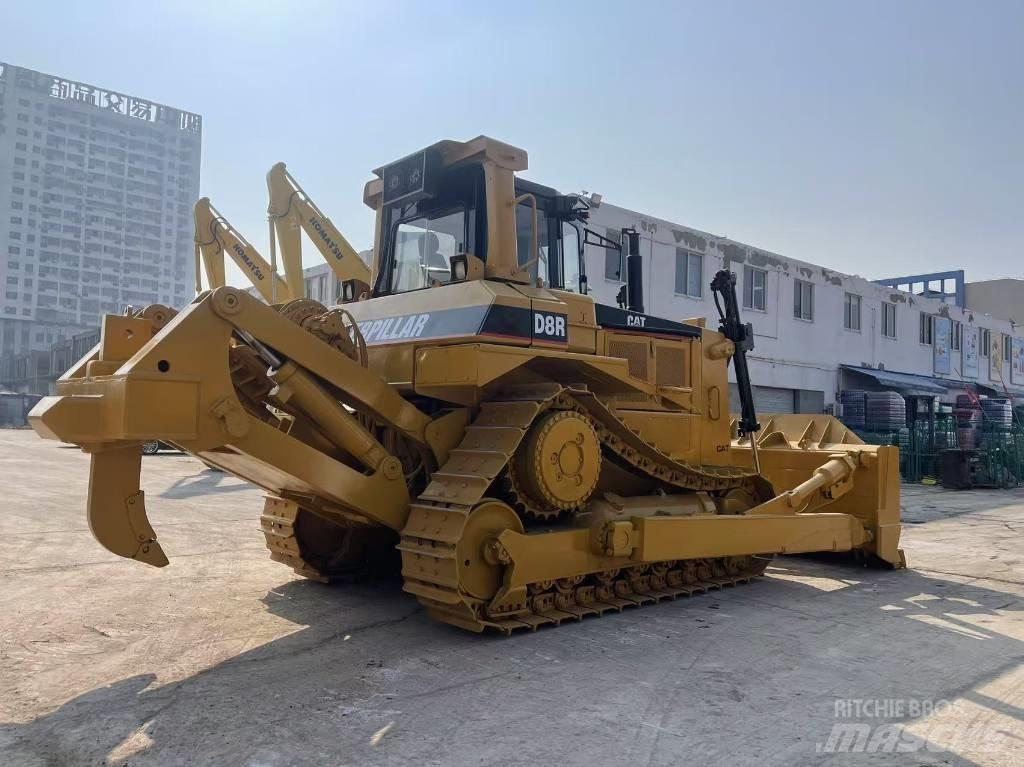 CAT D 8 R lánctalpas dózerek