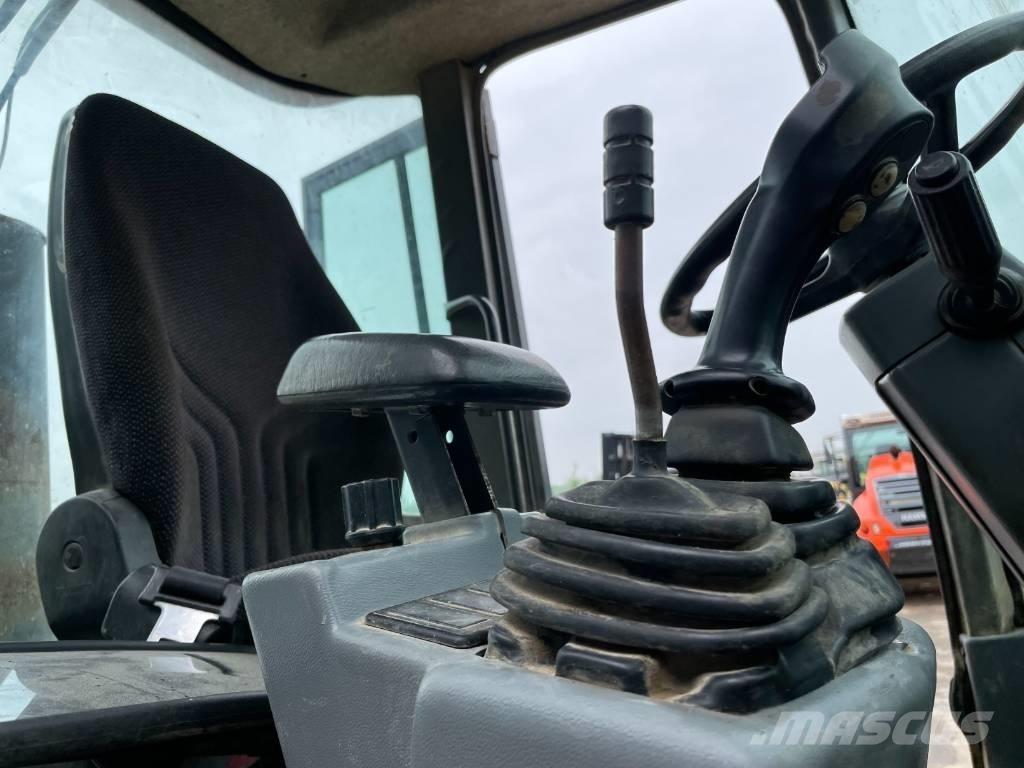 Volvo L 30 ZX Gumikerekes homlokrakodók