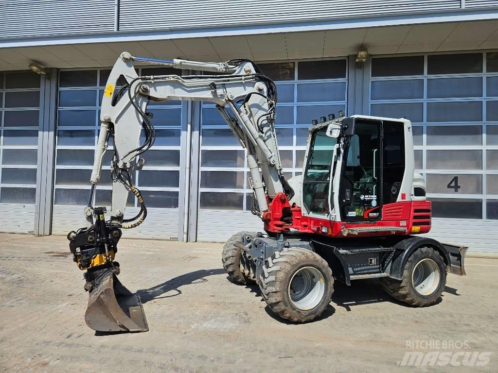 Takeuchi TB295W Gumikerekes kotrók