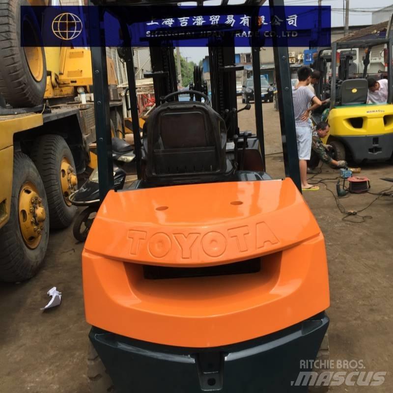 Toyota 7 FD 30 Dízel targoncák