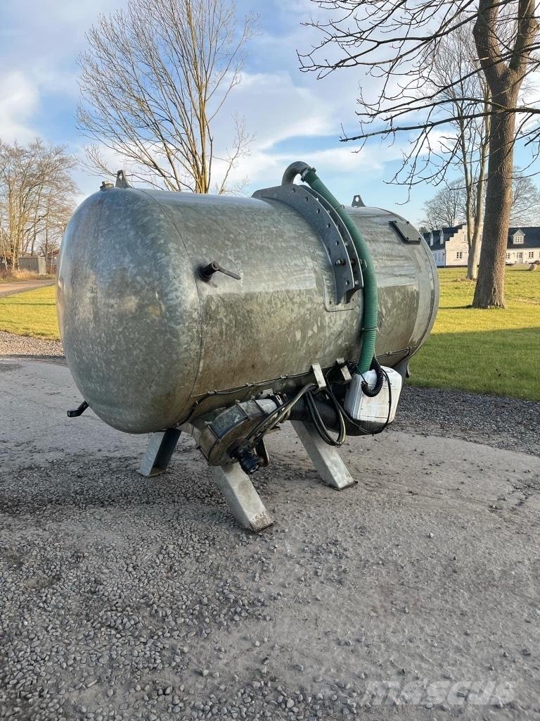 Gøma Fronttank Poranyag tartályos